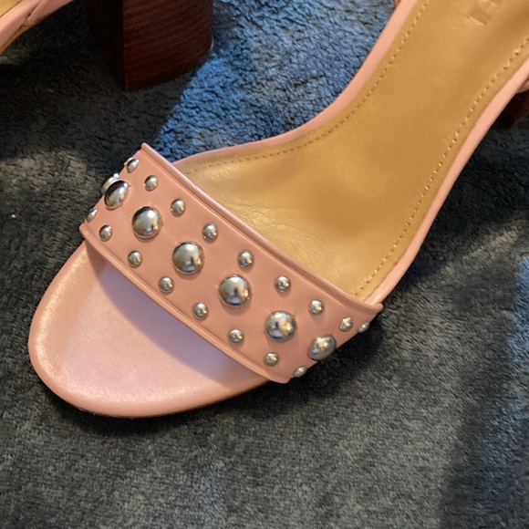 Coach - Picture 2 of 10